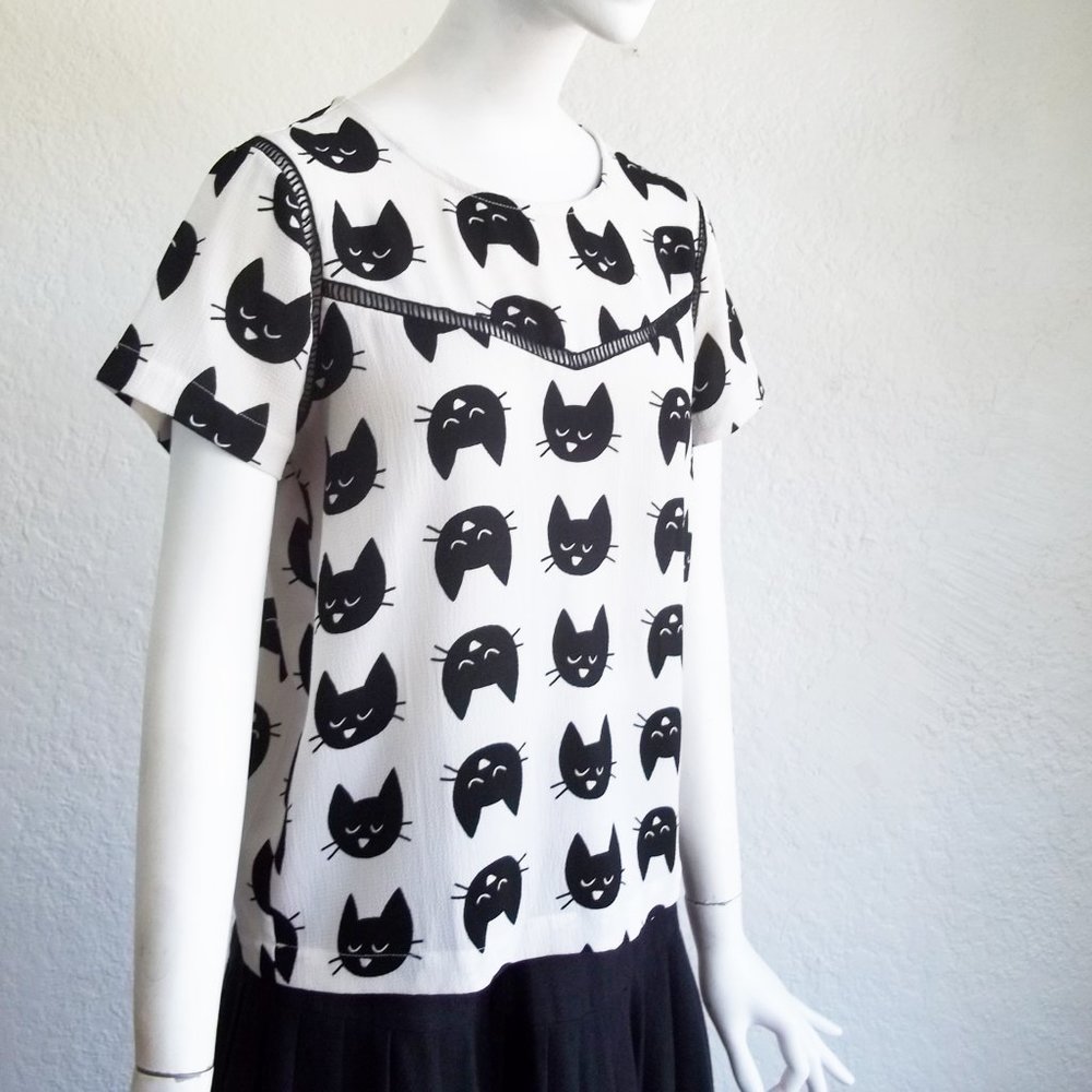 Lily White Black Cat Kitschy Novelty Print w Ladder Stitch Trim Crepe Blouse S - Picture 3 of 11